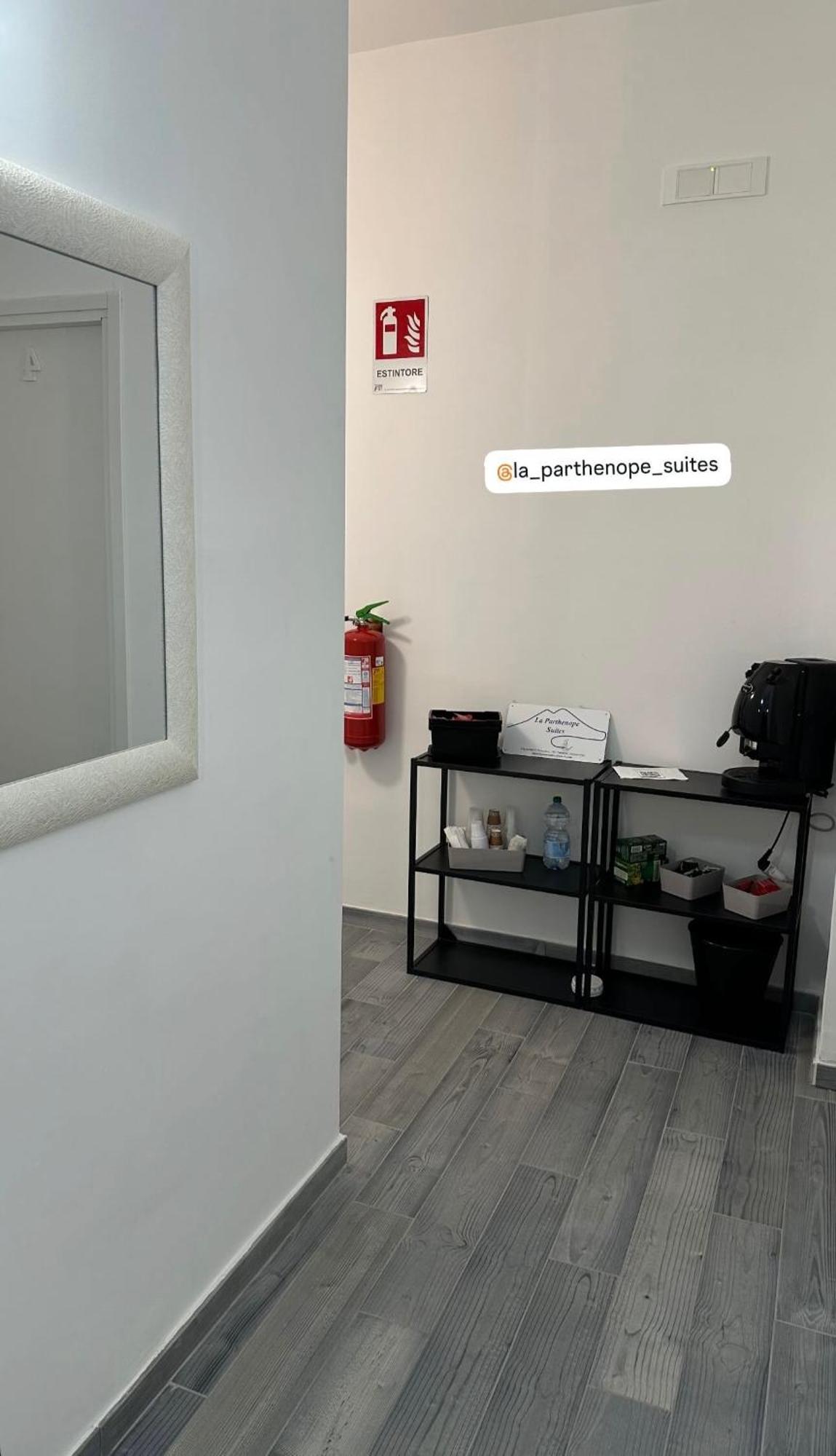 La Parthenope Suites Portici Luaran gambar